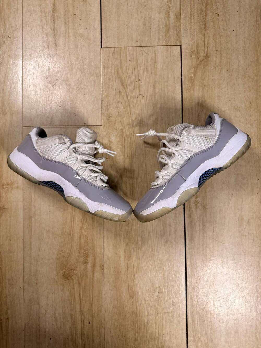 Jordan Air Jordan 11 Retro Low Size 9.5 “cement”